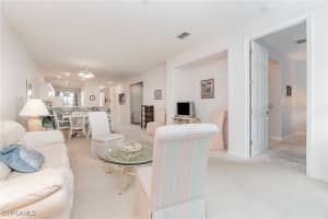 4843 Hampshire Court, Naples, FL 34112 - MLS#225077520