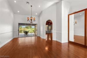 70 Fountain Circle, Naples, FL 34119 - MLS#225077525