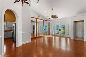 70 Fountain Circle, Naples, FL 34119 - MLS#225077525