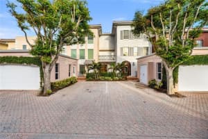 4000 Gulf Shore Boulevard, Naples, FL 34103 - MLS#225077534