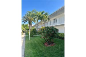 484 Belina Drive, Naples, FL 34104 - MLS#225077591