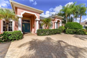 425 Terracina Court, Naples, FL 34119 - MLS#225077614