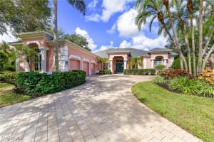 425 Terracina Court, Naples, FL 34119 - MLS#225077614