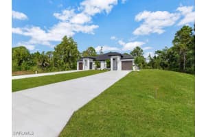 4956/4958 LEONARD Boulevard, Lehigh Acres, FL 33973 - MLS#225077623