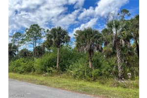 2735 26th Avenue, Naples, FL 34117 - MLS#225077660