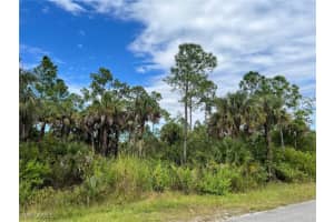 2735 26th Avenue, Naples, FL 34117 - MLS#225077660