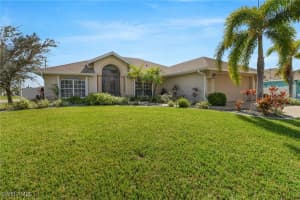 2236 27th Street, Cape Coral, FL 33914 - MLS#225077663