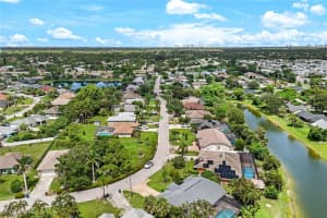 11641 Red Hibiscus Drive, Bonita Springs, FL 34135 - MLS#225077675