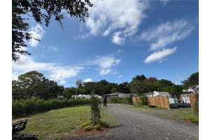 418 Cactus Circle, Lehigh Acres, FL 33936 - MLS#225077702