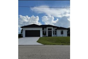 2714 24th Street, Lehigh Acres, FL 33971 - MLS#225077729