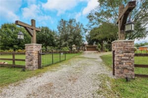 5160 44th Street, Naples, FL 34120 - MLS#225077735