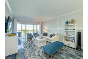 1 Bluebill Avenue, Naples, FL 34108 - MLS#225077740