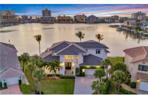 414 Palm Court, Naples, FL 34108 - MLS#225077760