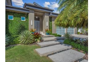 600 Crescent St, Marco Island
