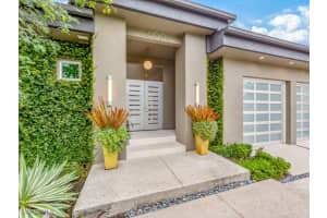 600 Crescent Street, Marco Island, FL 34145 - MLS#225077800