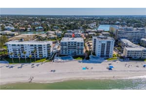 1977 GULF SHORE Boulevard, Naples, FL 34102 - MLS#225077815