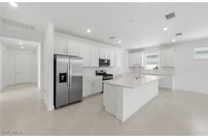 17290 Willow Tree Lane, North Fort Myers, FL 33917 - MLS#225077834