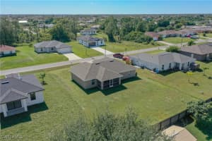 4104 13th Street, Lehigh Acres, FL 33976 - MLS#225077849