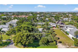 709 Broad Ave S, Naples, FL 34102 - MLS#225077852