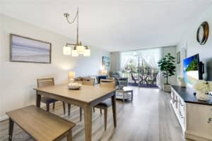 200 Forest Lakes Boulevard, Naples, FL 34105 - MLS#225077866