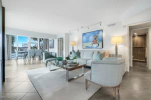 355 Park Shore Drive, Naples, FL 34103 - MLS#225077885