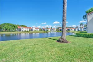 601 Beachwalk Circle, Naples, FL 34108 - MLS#225077886
