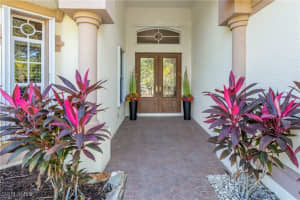 4923 Cerromar Drive, Naples, FL 34112 - MLS#225077906