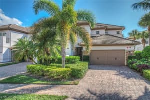 8026 Players Cove Dr 102, Naples