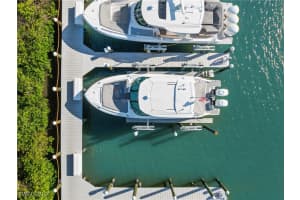 311C Wiggins Bay Drive, Naples, FL 34110 Sold 11/21/25