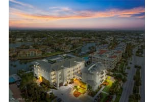 1820 Gulf Shore Blvd N 302-303 Naples, FL 34102 - Off Market