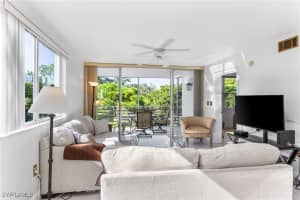 290 Naples Cove Drive, Naples, FL 34110 - MLS#225077970