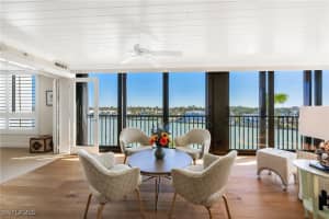 2400 Gulf Shore Boulevard, Naples, FL 34103 - MLS#225078037