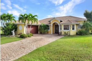 2001 15th Avenue, Cape Coral, FL 33909 - MLS#225078051