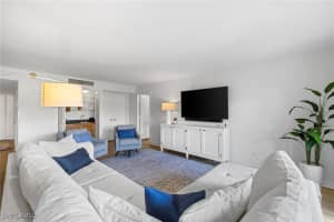 6710 Pelican Bay Boulevard, Naples, FL 34108 - MLS#225078069