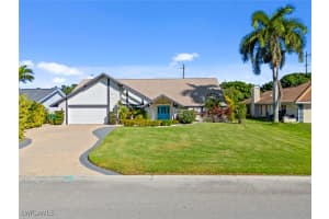 2529 Kings Lake Blvd, Naples
