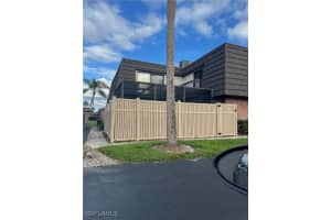 152 Lake Point Lane, Naples, FL 34112 - MLS#225078115