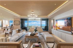 6897 Grenadier Boulevard, Naples, FL 34108 - MLS#225078119