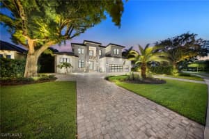 3190 Crayton Road, Naples, FL 34103 - MLS#225078131