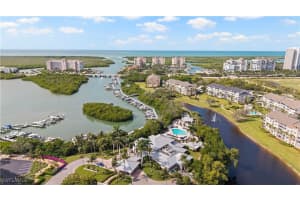 585 Club Side Dr 3, Naples