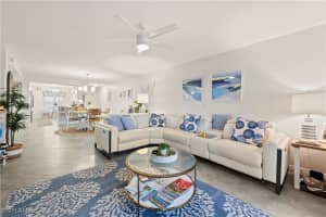 585 Club Side Drive, Naples, FL 34110 - MLS#225078162