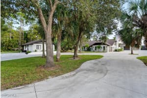 5501 Cynthia Ln, Naples