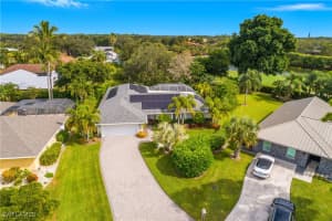 330 Country Club Drive, Naples, FL 34110 - MLS#225078197