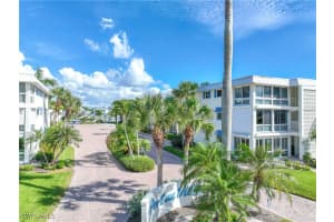 2100 Gulf Shore Boulevard, Naples, FL 34102 - MLS#225078222