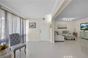 2100 Gulf Shore Boulevard, Naples, FL 34102 - MLS#225078222