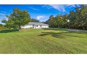 410 11th Street, Naples, FL 34120 - MLS#225078227