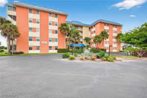 200 Pebble Beach Boulevard, Naples, FL 34113 - MLS#225078290