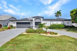 2033 27th Terrace, Cape Coral, FL 33904 - MLS#225078298