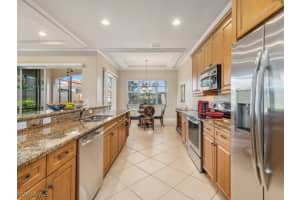5705 Mango Cir, Naples