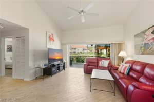 636 Windsor Square, Naples, FL 34104 - MLS#225078341