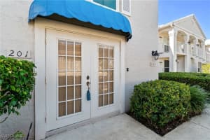 834 Gulf Pavilion Drive, Naples, FL 34108 - MLS#225078346